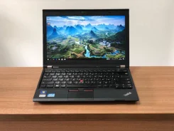 Lenovo ThinkPad X230. 12.5", 2,6����, ��� 4 ��, ���� 256���, WiFi, Bluetooth, ����������� �� 8��. ����