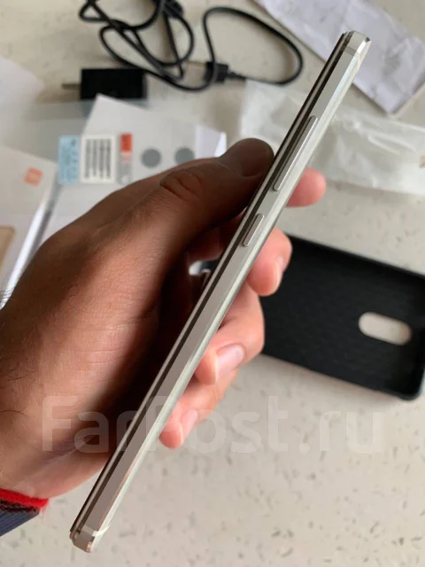 Xiaomi Redmi Pro. �/�, �����, �����������, 3G, 4G LTE, Dual-SIM ����