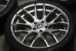 Breyton. 8.5/10.0x20", 5x120, ET35/35 ����