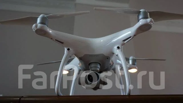 DJI Phantom 4 ����
