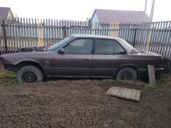 Mazda 929 ����