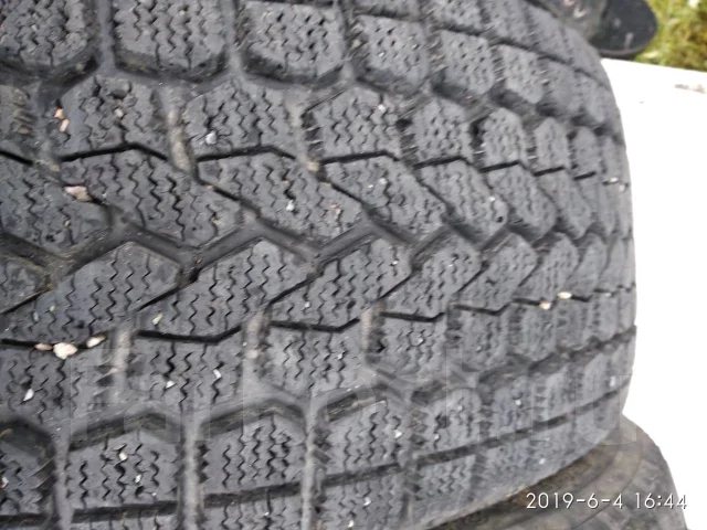 Yokohama Guardex F700S. �����������, 2000 ���, �/�, ����� 20 % ����