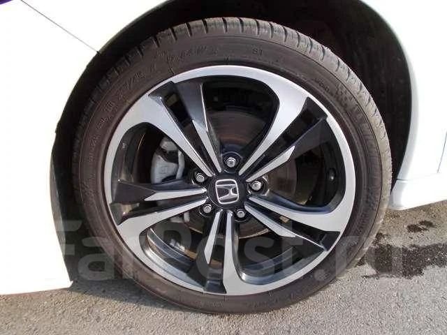 Honda CR-Z. ��������, ��������, 1.5 (118��.�.), ������, 56����. ��. ��� ����� �� ������������ ����