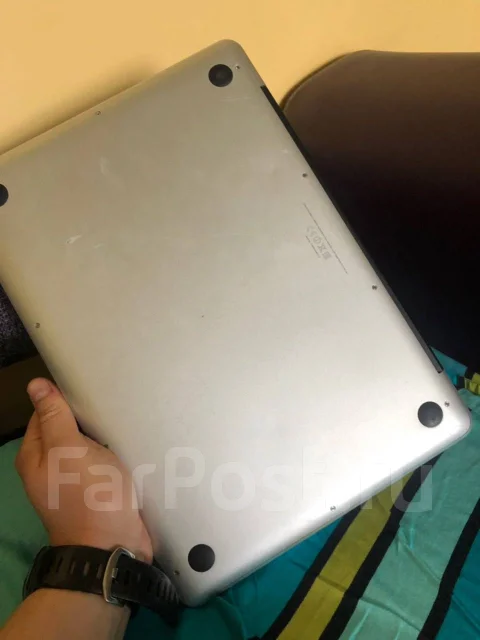 Apple MacBook 13. 13.3", ��� 4 ��, ���� 500���, WiFi: 1, Bluetooth: 1 ����