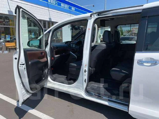 Toyota Esquire. ��������, ��������, 2.0 (152��.�.), ������, 55����. ��. ��� ����� �� ������������ ����