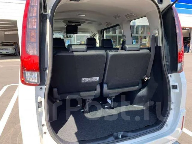 Toyota Esquire. ��������, ��������, 2.0 (152��.�.), ������, 55����. ��. ��� ����� �� ������������ ����