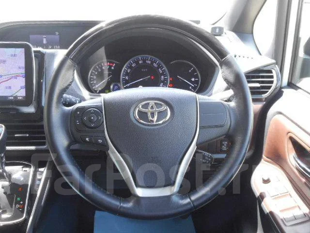 Toyota Esquire. ��������, ��������, 2.0 (152��.�.), ������, 46����. ��. ��� ����� �� ������������ ����