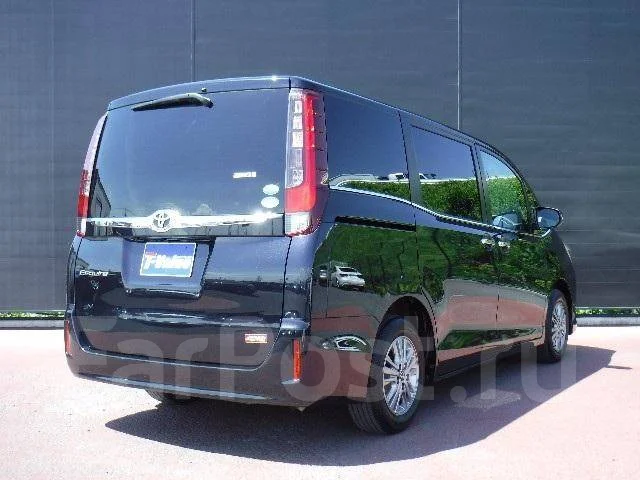 Toyota Esquire. ��������, ��������, 1.8 (152��.�.), ������, 56����. ��. ��� ����� �� ������������ ����