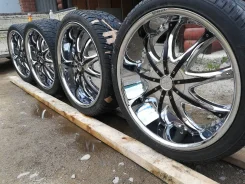 Rennen. 9.0/9.0x22", 5x114.3, ET18/28 ����
