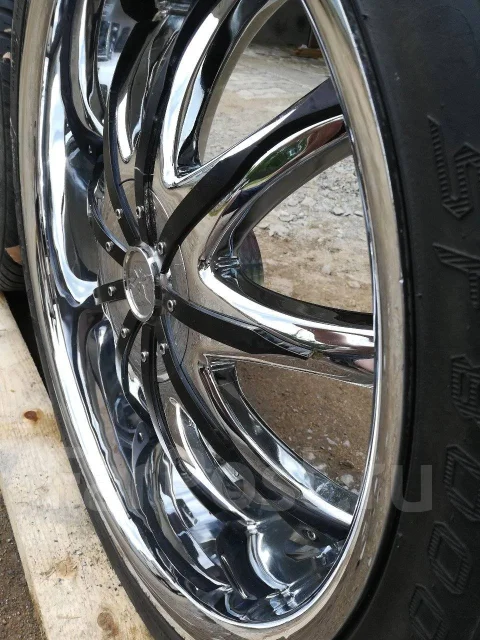 Rennen. 9.0/9.0x22", 5x114.3, ET18/28 ����