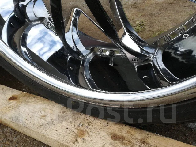Rennen. 9.0/9.0x22", 5x114.3, ET18/28 ����
