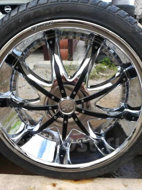 Rennen. 9.0/9.0x22", 5x114.3, ET18/28 ����