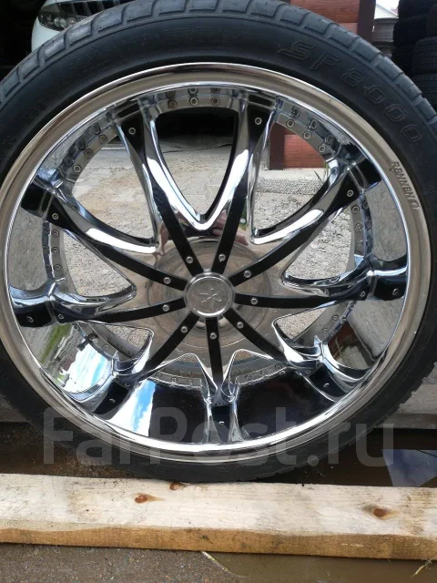 Rennen. 9.0/9.0x22", 5x114.3, ET18/28 ����