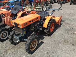 Kubota B6000, 2001 во Владивостоке Kubota B6000. Минитрактор 4вд, 12 л.с.