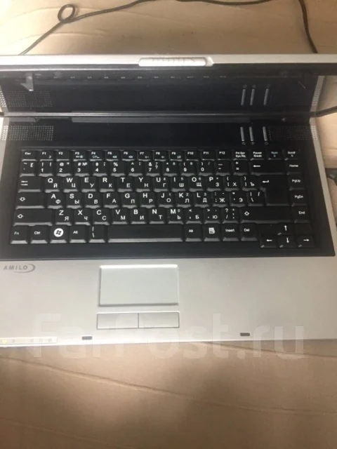 Fujitsu Siemens Amilo. WiFi: 1 ����