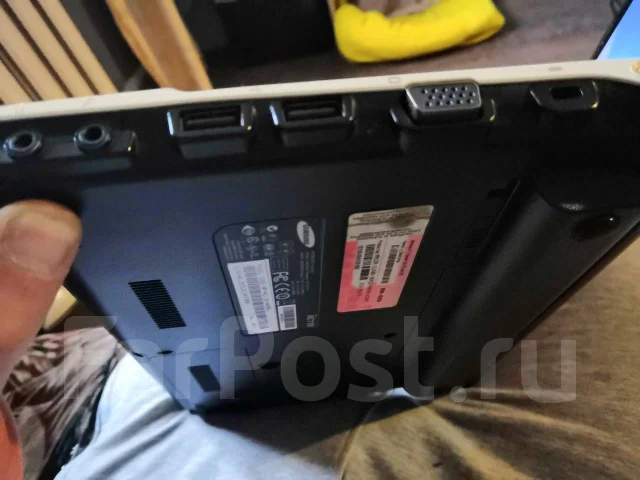 Samsung NC110. 11", 24����, ��� 2048 ��, ���� 1���, WiFi: 1, Bluetooth: 1, ����������� �� 3��. ����