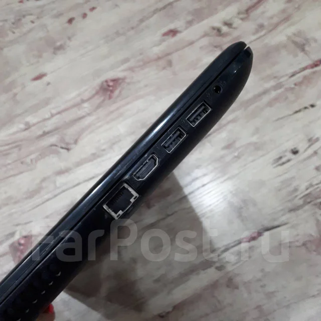 HP 15-ac679ur. 15.6", 1,6����, ��� 4 ��, ���� 500���, WiFi: 1, Bluetooth: 1, ����������� �� 7��. ����