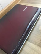 Samsung R530. 15.6", 2,3����, ��� 4 ��, ���� 111���, WiFi: 1, Bluetooth: 1, ����������� �� 2��. ����