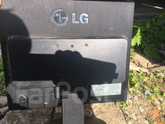 LG. 17", ���������� �� (LCD, LED, QLED) ����