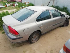 Volvo S60 ����
