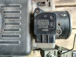 Датчик расхода воздуха. Toyota: Platz, Windom, Aristo, Ipsum, Avensis, Corolla, Probox, Altezza, MR-S, Yaris Verso, Tundra, Raum, Vista, Echo Verso, C...