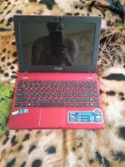 Asus Eee PC 1225B. 11.6", 1 650����, ��� 4 ��, ���� 500���, WiFi: 1, Bluetooth: 1, ����������� �� 7��. ����