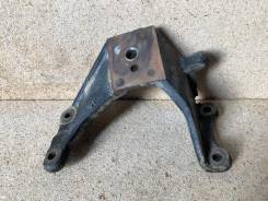 Кронштейн опоры двигателя. Suzuki Jimny, JA12C, JA12V, JA12W, JA22W, JB23W