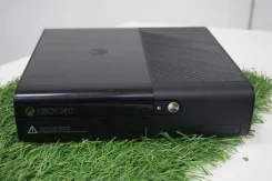 Microsoft Xbox 360 E ����