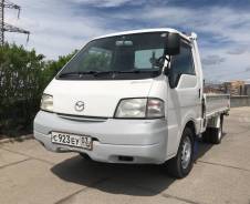 Mazda Bongo. 2003г автомат, 2 200 куб. см., 1 000 кг., 4x2