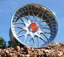 BBS. 8.5/9.5x18", 5x114.30, ET10/5, ЦО 73,0 мм.