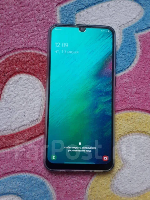 Samsung Galaxy A70. �/�, ������, 3G, 4G LTE, Dual-SIM ����