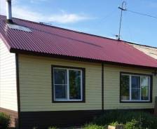 Продам дом с. Гродеково со свежим ремонтом и всеми коммуникациями в Имени Лазо районе Продам дом с. Гродеково со свежим ремонтом и всеми коммуникациями. Ул.Первомайская с.Гродеково, р-н им.Лазо, площадь дома 60,0 кв. м., скважина, элект...