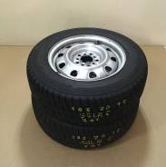 Пара колёс на универсальных дисках Goodyear Ice Navi NH 195/70R15. 6.0x15" 5x100.00, 5x114.30 ЦО 62,0 мм.