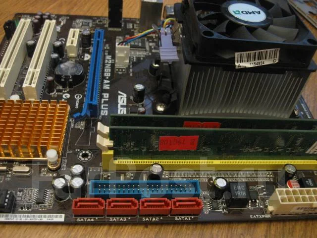 Socket AM2+ ����
