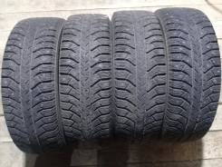 Bridgestone Ice Cruiser 7000. Зимние, шипованные, 2014 год, 10 %, 4 шт