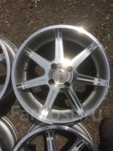 RAYS Versus Avanti. 7.0x16", 4x100, ET32 ����