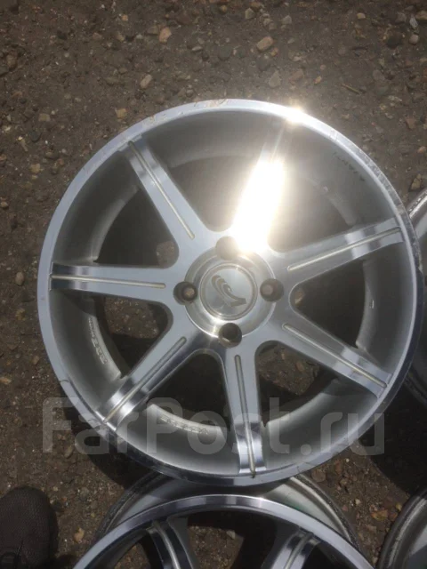 RAYS Versus Avanti. 7.0x16", 4x100, ET32 ����