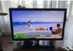 Samsung UE32D4000 ����