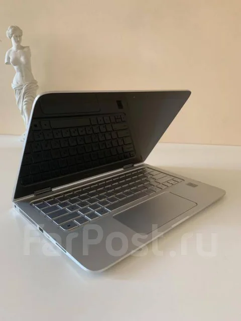 HP Spectre. 13.3", 2,7����, ��� 8 ��, ���� 256���, WiFi: 1, Bluetooth: 1, ����������� �� 10��. ����