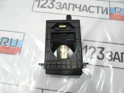 Подстаканник передний Toyota Avensis AZT251 в Новосибирске Подстаканник передний Toyota Avensis AZT251
