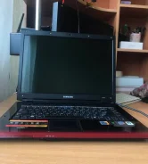 Samsung R560. 2,2����, ��� 4 ��, ���� 320���, WiFi, ����������� �� 3��. ����