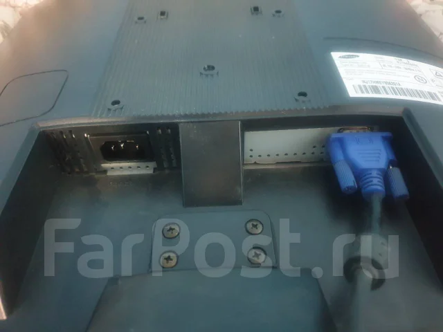 Samsung. 17". ��� ����� �� ������������ ����