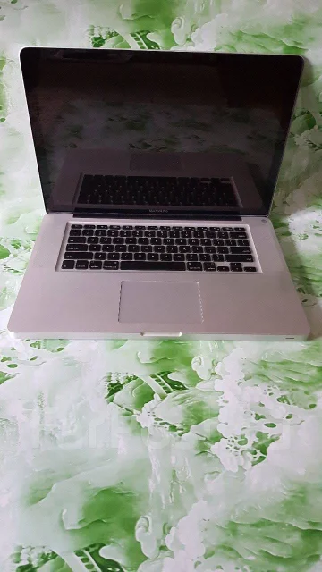 Apple MacBook Pro 15. 15.4", 2,5����, ��� 4 ��, ���� 128���, WiFi: 1, Bluetooth: 1, ����������� �� 5��. ����