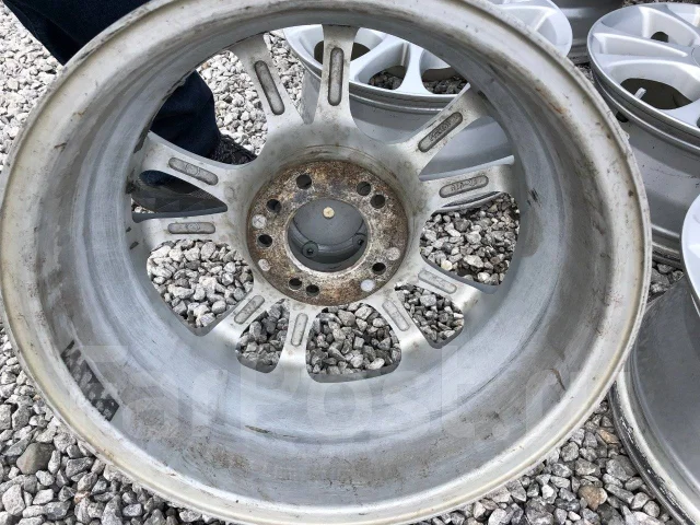 Niche Revel. 7.0x16", 4x114.3, 5x114.3, ET35, �� 72���. ����