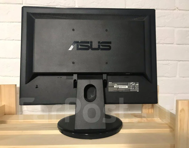 Asus. 19" ����