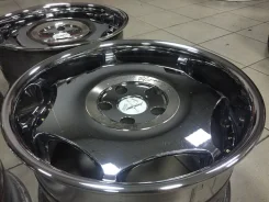 OZ Racing Exclusive. 9.0/8.0x17", 5x114.3, ET38/30, �� 73���. ����