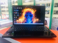 Lenovo G580. 15.6", 1 600,0����, ��� 2048 ��, ���� 320���, WiFi ����