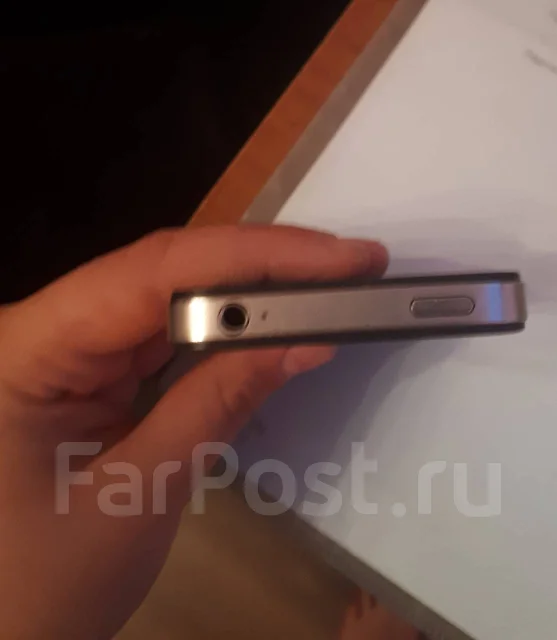Apple iPhone 4s. �/�, ������ ����