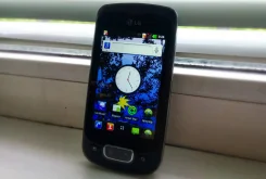 LG Optimus One. �/� ����