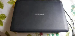 eMachines. WiFi, Bluetooth ����